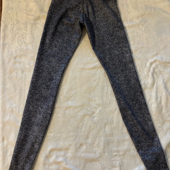 Lululemon Black and white speckled wide waist Size 4 Full length Good Condition - Picture 6 of 8